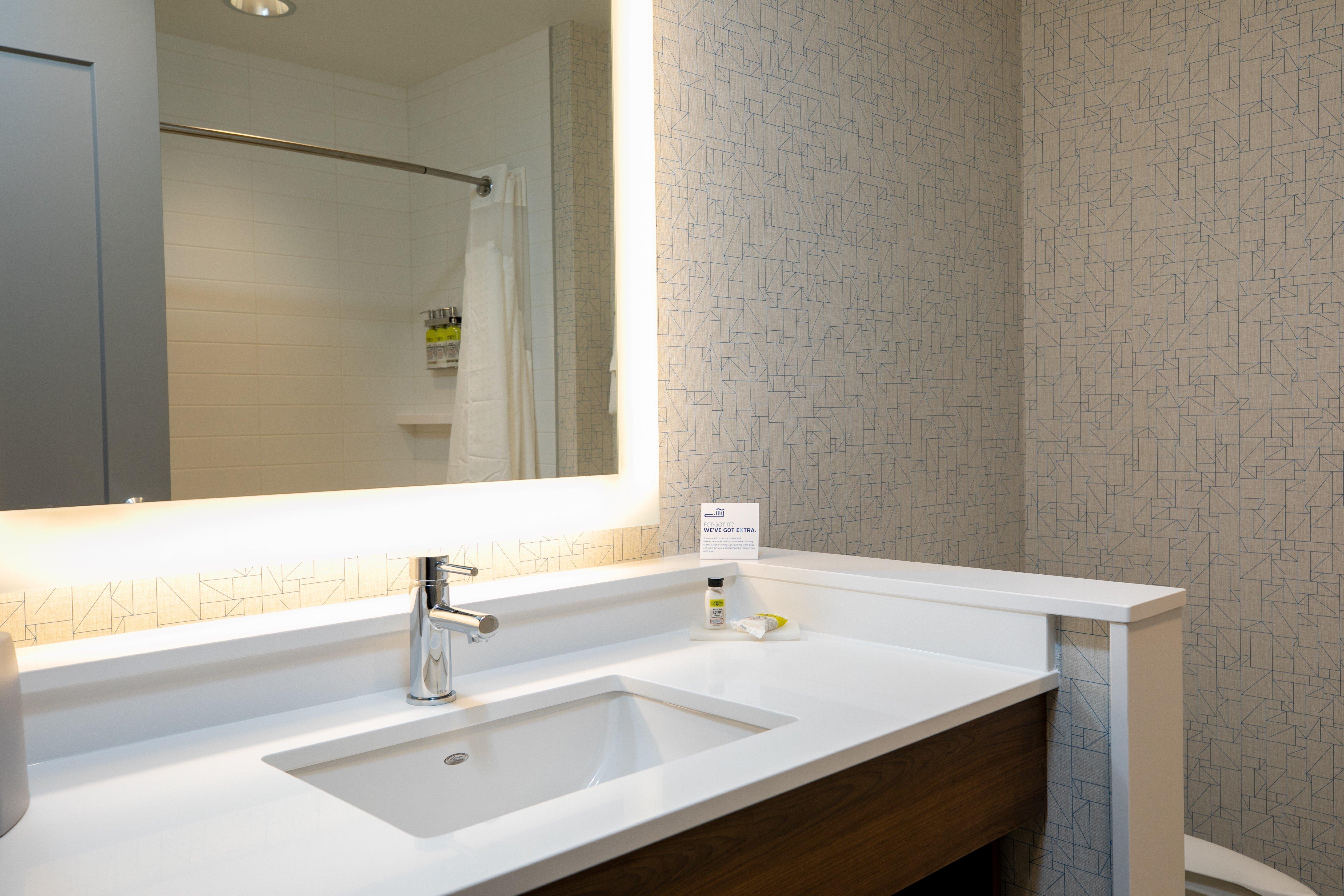 Holiday Inn Express - Lethbridge Southeast, An Ihg Hotel Extérieur photo